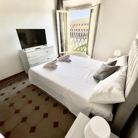 Lungarno Guest house *