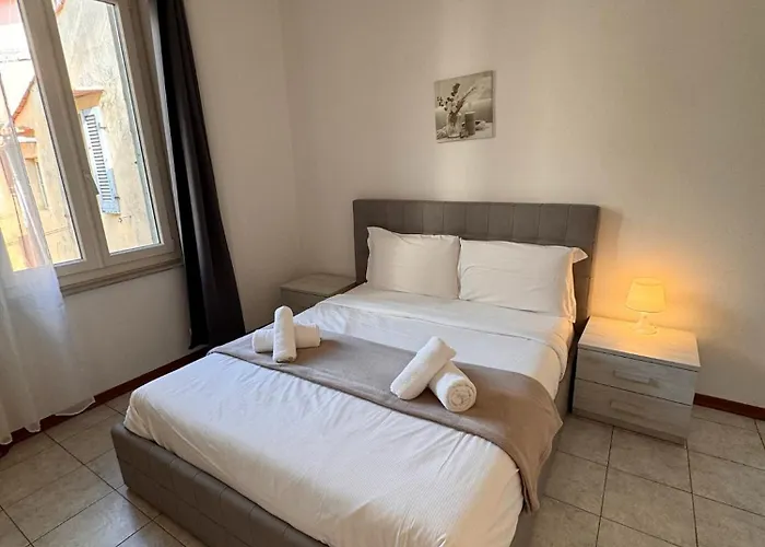 Pensión Lungarno 3*