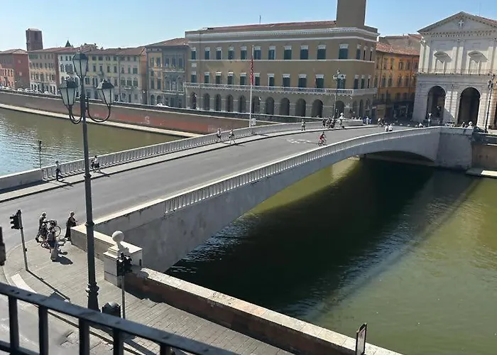 Lungarno Pisa